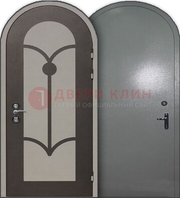 Серая входная арочная дверь ДА-2 в дом из пеноблоков в Рязани