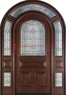 Арочная дверь со стеклом ДА-34 для загородного дома в Рязани