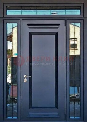 Черная металлическая дверь с фрамугой и филенкой ДФГ-19 в Рязани