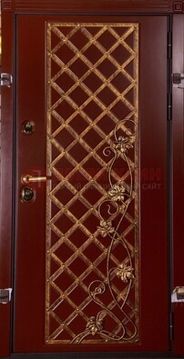 Бордовая металлическая дверь с ковкой ДК-10 для квартиры в Рязани