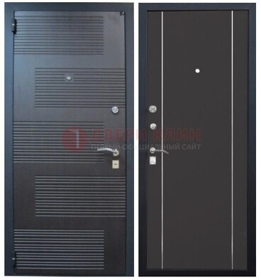 Темная металлическая дверь с МДФ ДМ-105 в деревянный дом в Перми