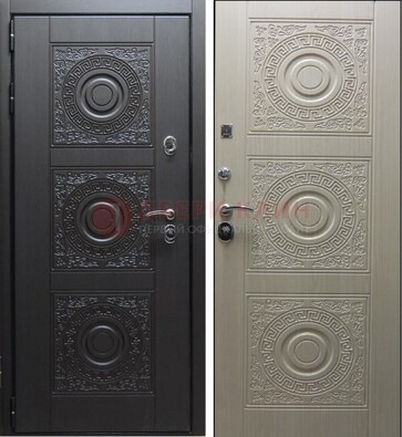 Темная стальная дверь с МДФ ДМ-161 для коттеджа в Рязани