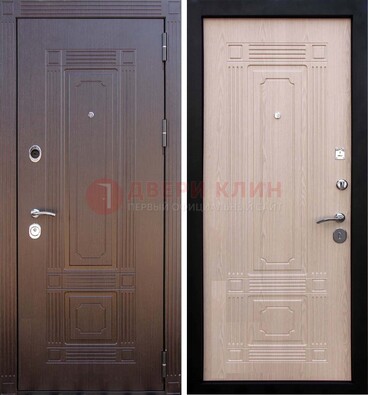 Коричневая входная дверь с МДФ ДМ-173 для кирпичного дома в Рязани