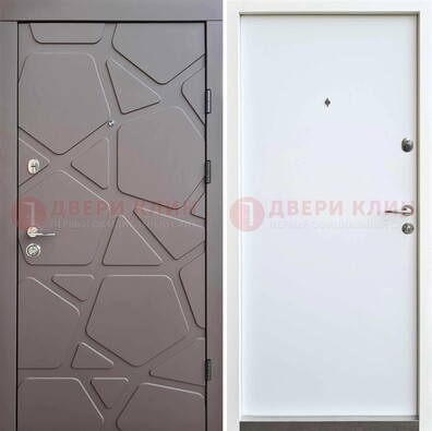 Черная входная дверь с филенчатой МДФ ДМ-216 в Рязани