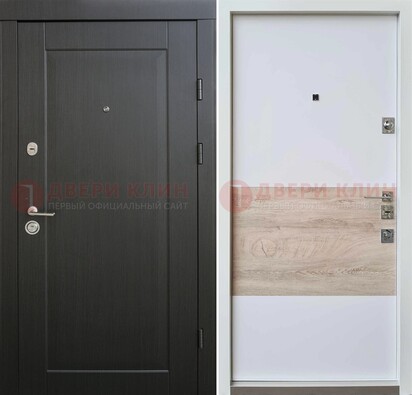 Черная металлическая дверь с белой МДФ внутри ДМ-230 в Рязани