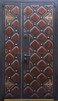Тёмная двухстворчатая входная дверь для улицы с МДФ ДМ-531 в Рязани