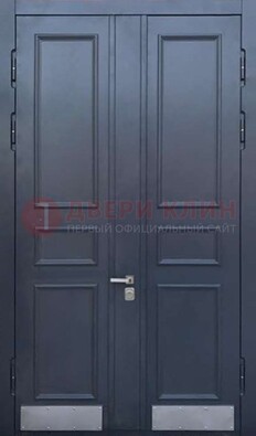 Черная двухстворчатая дверь для улицы с МДФ ДМ-535 в Рязани