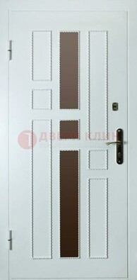 Белая стальная дверь с МДФ и декоративными вставками ДМ-62 в Рязани