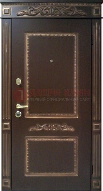 Входная дверь с массивом дуба в темном цвете ДМД-65 в Рязани