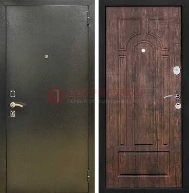 Темно-серая металлическая дверь с порошковым покрытием и МДФ коричневая ДП-292 в Рязани