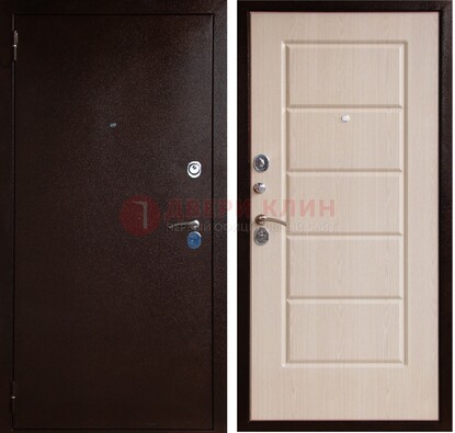 Коричневая металлическая дверь с порошковым окрасом ДП-92 в Рязани