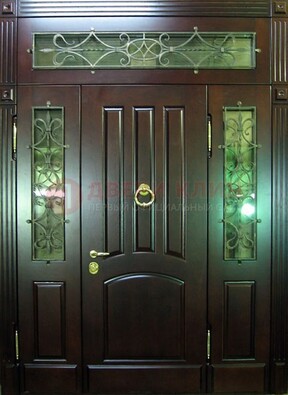 Стальная парадная дверь со стеклом и ковкой ДПР-18 для деревянного дома в Рязани