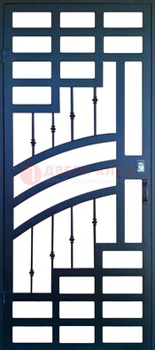 Современная металлическая решетчатая дверь ДР-38 в Рязани