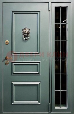 Зелёная металлическая дверь со стеклом ДС-65 в Рязани