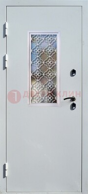 Серая металлическая дверь со стеклом и ковкой ДС-75 в Рязани