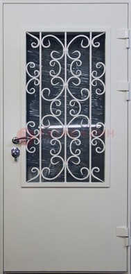 Простая железная дверь со стеклом и ковкой ДСК-11 в Рязани