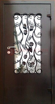 Металлическая дверь со стеклом и ковкой ДСК-43 в офис в Рязани