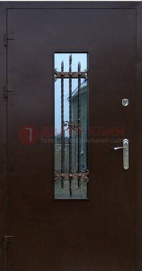 Надежная металлическая дверь со стеклом и ковкой ДСК-47 в Рязани