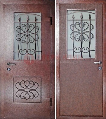 Железная дверь с прозрачным стеклом и ковкой ДСК-85 в кафе в Рязани