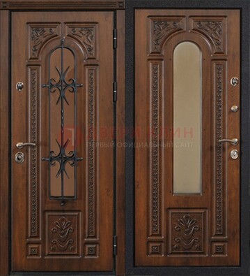 Входная дверь со стеклом и ковкой ДСК-91 в дом из дерева в Рязани