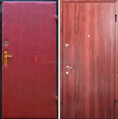 Красная входная дверь с винилискожей ДВ-30 в Рязани