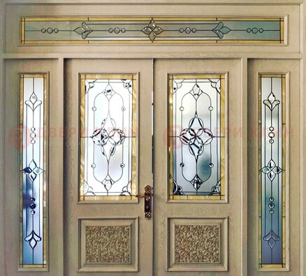 Светлая парадная стальная дверь с витражами ВЖ-6 в Рязани